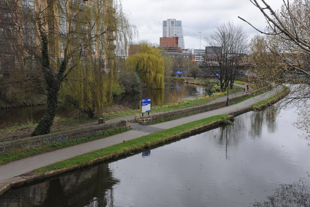 It sits between the River Aire and the Leeds and Liverpool Canal, with access from the canal towpath.