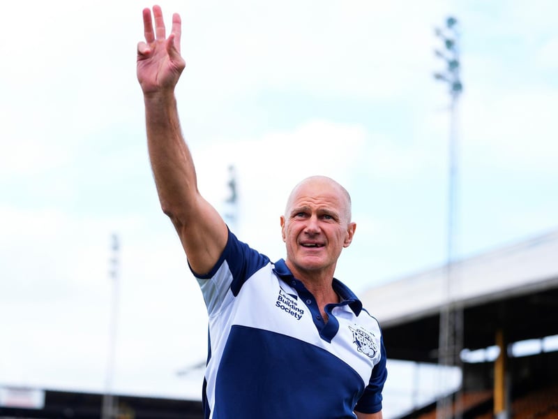 In August, after months of speculation, coach Brad Arthur signed a new contract keeping him at Leeds for the 2026 season.