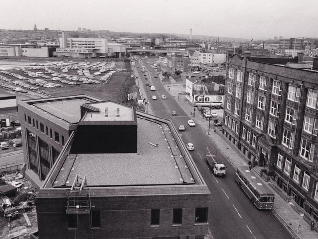 A view from Royal Mail House looking along Wellington Street towards the Wellington Street flyover in September 1982.