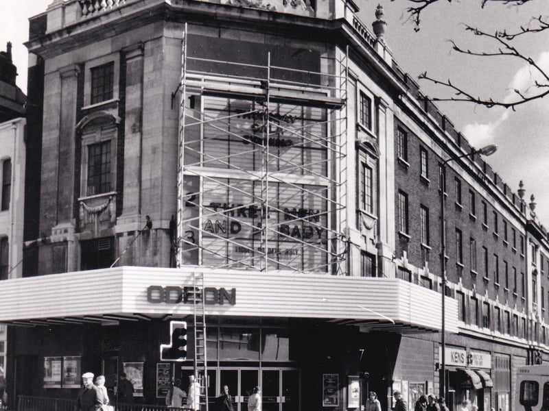 It was converted to a twin cinema in 1969 and in 1978 a third screen was built in the former Paramount Restaurant.