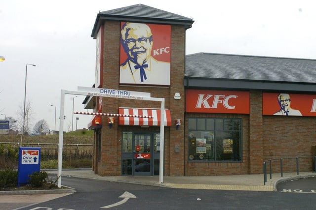 The KFC in Stile Hill Way, Colton Mill, scored 3.5 stars from 957 reviews