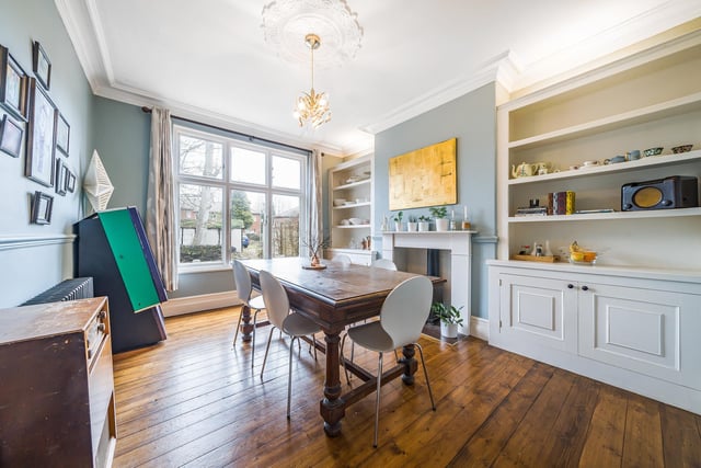 The dining room is a rear-facing reception room which is laid out as a formal dining room. Like the living room there are impressive proportions as well as ceilings, but neighbours on the street have previously opened the dining room up to the kitchen.