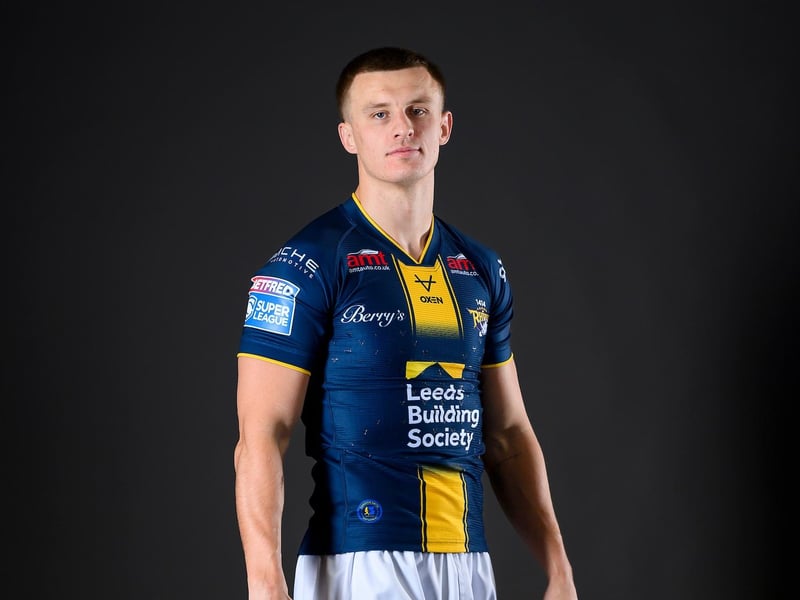Very good, with and without the ball, in his first game of the season 9