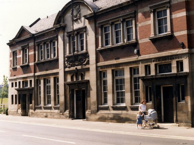 The old Dewsbury Road Branch Library on Dewsbury Road by the junction with Hunslet Hall Road. Opened in 1903 with an adjacent police station, it is now a listed building but has recently been redeveloped as office space with many of the original features retained. A new library and one-stop shop centre, situated approximately 100 yards further along the road, was opened in 2004.
