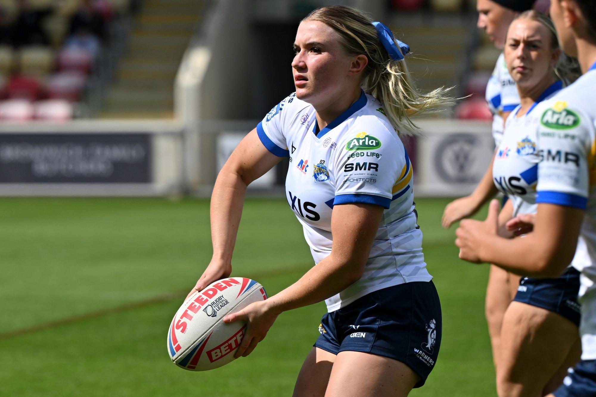 Leeds Rhinos' England star Bella Sykes reflects on spell at Cronulla ...