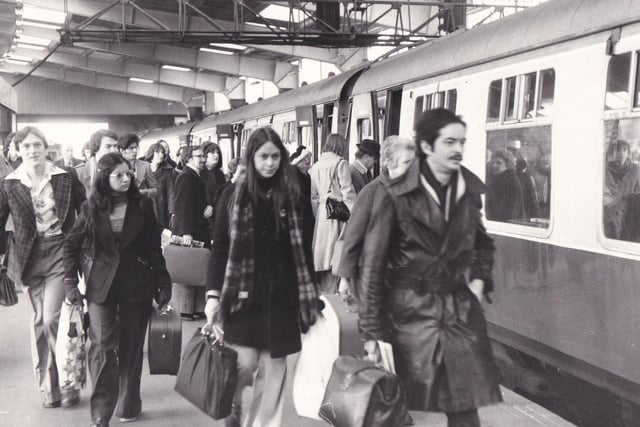 Train delays plagued passengers at Leeds City Station on March 1976. Passengers are seen at platform 6 leaving and boarding the Manchester train which had come from Newcastle.