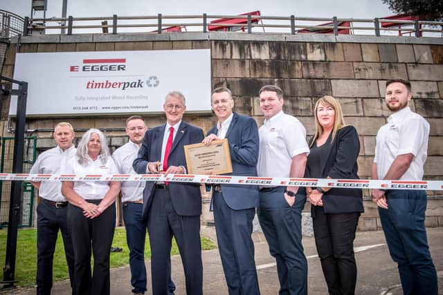 MP Hilary Benn unveils the news recycling super cite in Leeds. (pic by Michael Baister)
