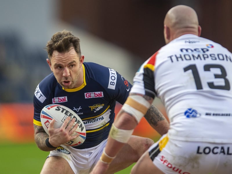 The full-back suffered a stress fracture in a foot during the 22-18 loss at St Helens on July 28. He could play again this year, if Rhinos reach the play-offs.