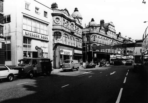 Vicar Lane looking north towards the junction with Eastgate in February 1982.