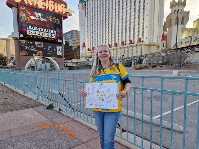 This supporter, seen on the famous Las Vegas Strip, has travelled from Toronto, Canada, to see Saturday's game against Hull KR.