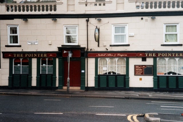 The Pointer was located on Sheepscar Street South. It was opened in the 1930s by landlord Joseph Vessey as Pointer Inn The Irish Bar. The facade is cream stone with red and green wood panelling.It called last orders in 2008.