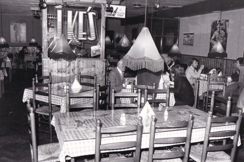 Enjoy these photo memories of the Leeds restaurants you enjoyed a meal in the 1980s.