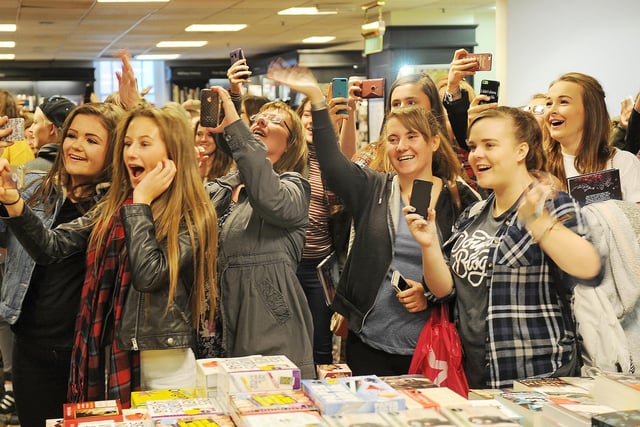 Fans of blogger Joe Sugg descended upon Waterstones in October 2015.