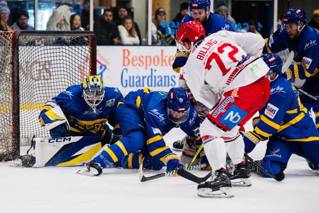 NO WAY THROUGH: Swindon's Glenn Billing (#72) finds the route to goal blocked by some desperate leeds Knights' defending. Picture: Knights Media.