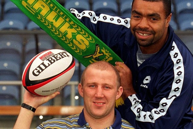 New Hunslet Hawks signing Rob Wilson (front) who joined from Hull KR with coach Dave Plange (back) in October 1997.