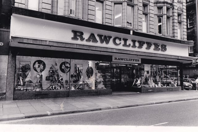 Enjoy these photo memories of shopping in Leeds in the 1980s.