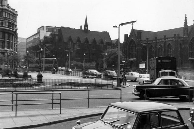 Park Row looking from in front of the Queen's Hotel in Wellington Street, near the junction with Boar Lane in May/June 1964
