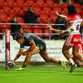 Ryan Hall scores during Leeds Rhinos' 34-6 win at St Helens. Picture by Paul Currie/SWpix.com.