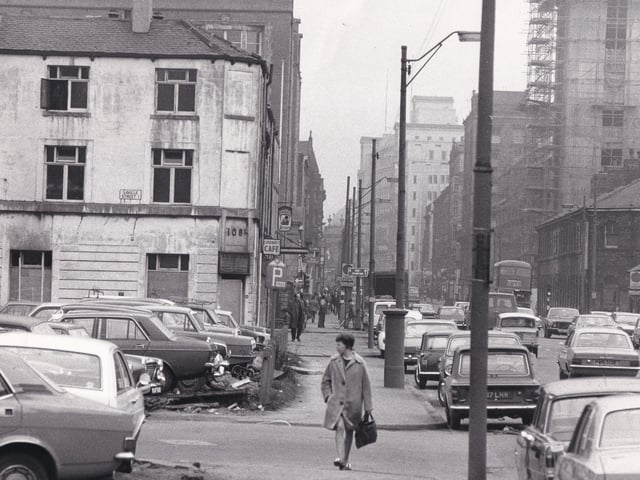 Share your memories of Wellington Street in the 1970s and 1980s with Andrew Hutchinson via email at: andrew.hutchinson@jpress.co.yuk or tweet him - @AndyHutchYPN