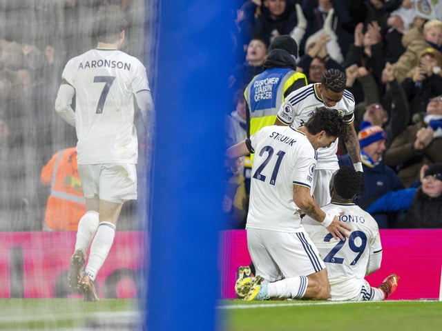 6 - Picked up a good assist but played in a midfield role that didn't look that well suited to his abilities. Frustration started to tell before he was replaced.