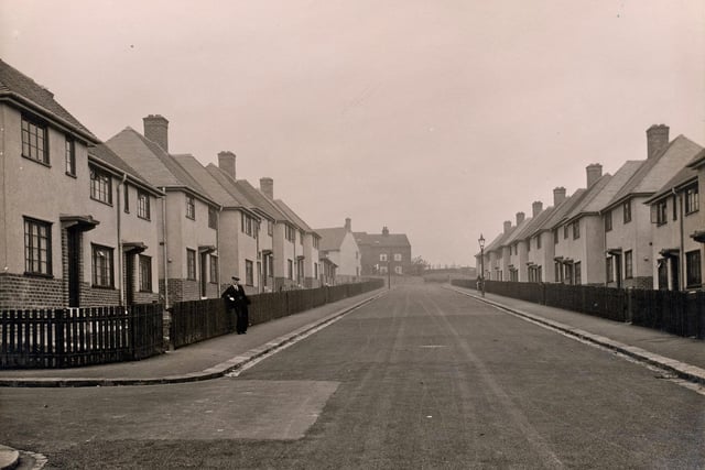 This image shows the newly built homes on Devonshire Avenue North, in New Whittington. Pictured supplied by Chesterfield Museum Service\Chesterfield Borough Council