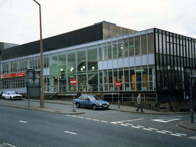 The former Library Headquarters building at 32 York Road. At the time of the photograph this housed the Patents Information Unit and the Schools Library Service as well as the Library Administration for Leeds City Council. The Schools Library Service moved out to Becketts Park Primary School in the 1990's, the Patents Unit was later transferred to the Central Library and the building was finally vacated by the Leeds City Libraries in 2006 when Headquarters was moved to Hunslet.