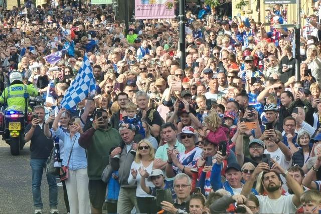 The city centre was full of Trinity supporters.