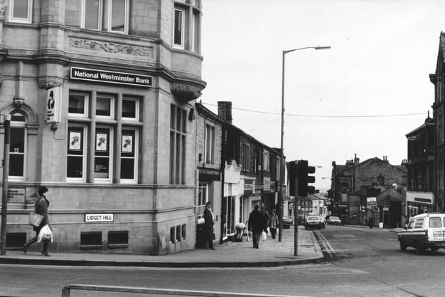 National Westminster Bank on Lidgett Hill in Pudsey was targeted by armed robbers in February 1987.