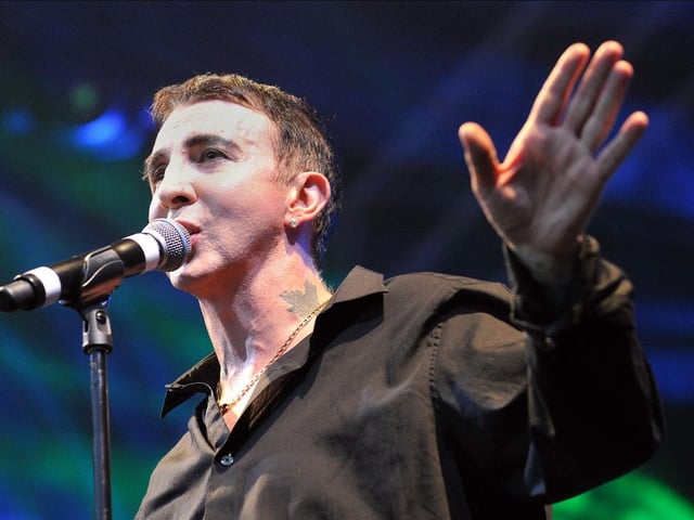 Sophie Roberts nominated the song 'Tainted Love' by the band Soft Cell.