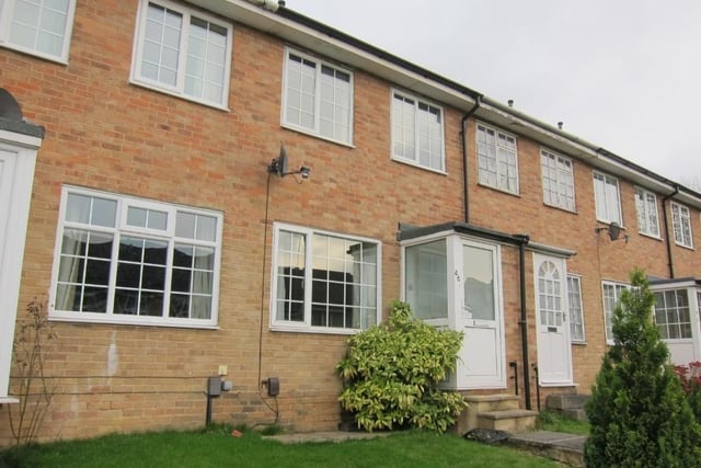 This two bedroom mid-town house offers beautiful gardens to the rear with a gorgeous Yorkshire-style stone patio.  Located in Yeadon, the property has fantastic connections to both Leeds and Bradford, plus is in short walking distance to many local amenities.