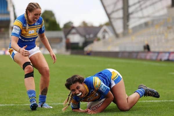 Rhinos' Sophie Robinson,. right, is a former Oulton player. Picture by John Clifton/SWpix.com