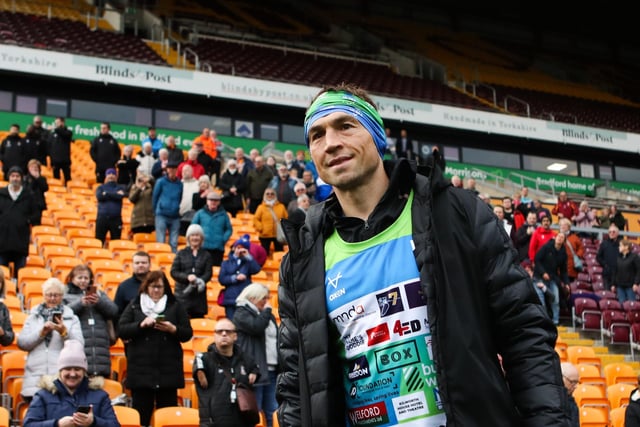 Kevin Sinfield applauds the crowd following the end of day six in the Ultra 7 in 7 Challenge from to York to Bradford.