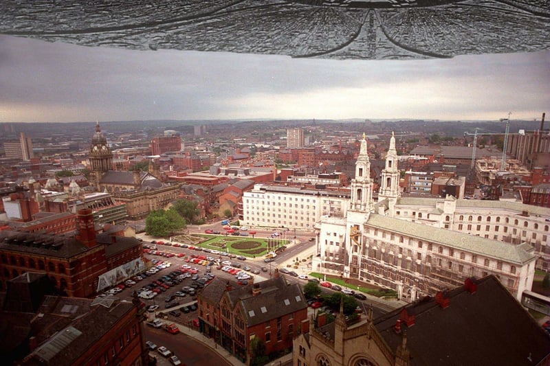 Your YEP put this montage together of what a giant alien spaceship from blockbuster film "Independence Day" might look like over Leeds Civic Hall, thanks to computer wizardary. The film was being shown locally up to 16 times a day, is set to smash all previous film records.