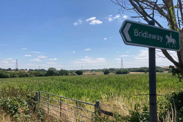 Wakefield Council officers have approved an outline planning application for new industrial estate on farmland opposite Wakefield District Police Headquarters on Havertop Lane. LDRS image