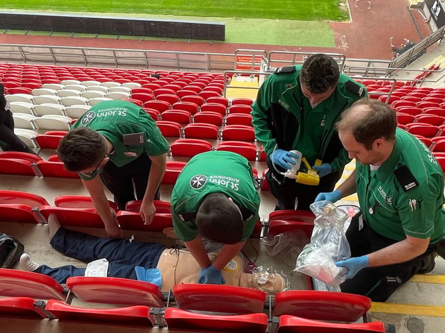 Volunteers learning new skills which could save a life