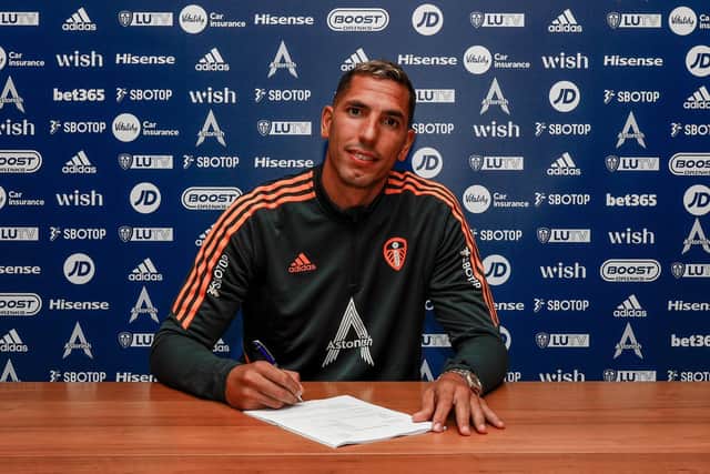 Joel Robles has penned a one-year deal at Elland Road