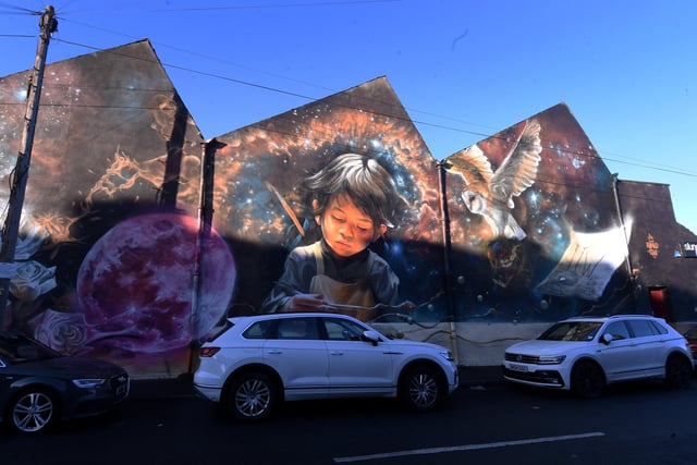 Another recent addition, Cosmic Rhapsody was commissioned as part of the Leeds 2023 celebrations. It was designed by celebrated street artists Nomad Clan and was commissioned by theatre company Slung Low, as well as local children. It can be found on the side of The Warehouse in Holbeck.