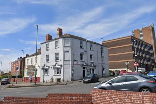 Plans to convert the former Graziers pub in Wakefield city centre have been refused.