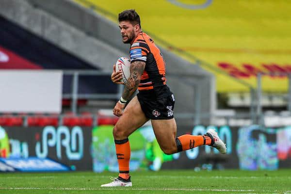 Alex Foster on the attack for Castleford away to St Helens in August, 2020. Picture by Alex Whitehead/SWpix.com.