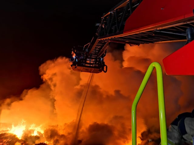 The blaze sent huge plumes of smoke into the skies over Doncaster.