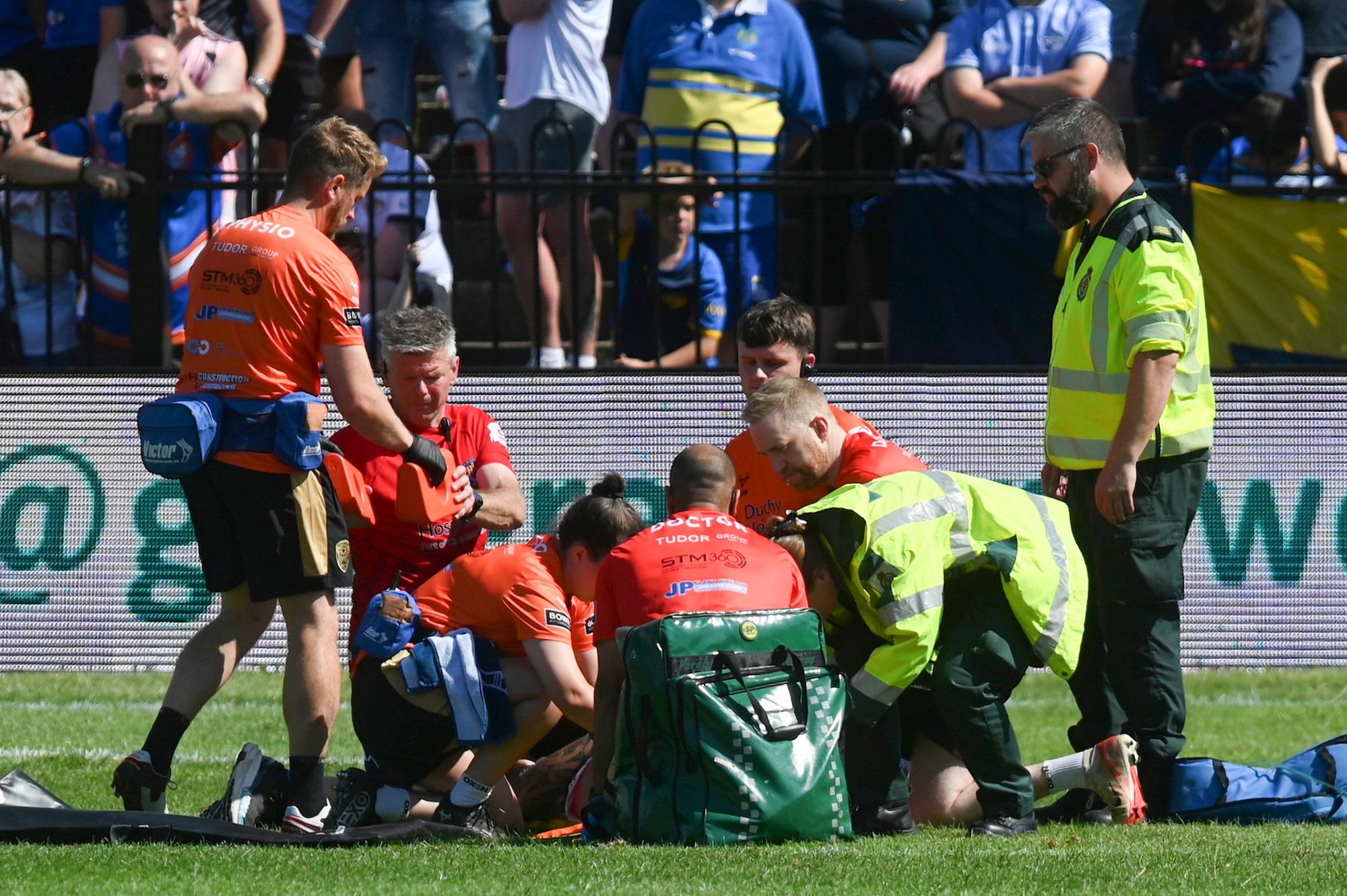 Update as Leeds Rhinos' Danny Levi taken to hospital during loss at ...