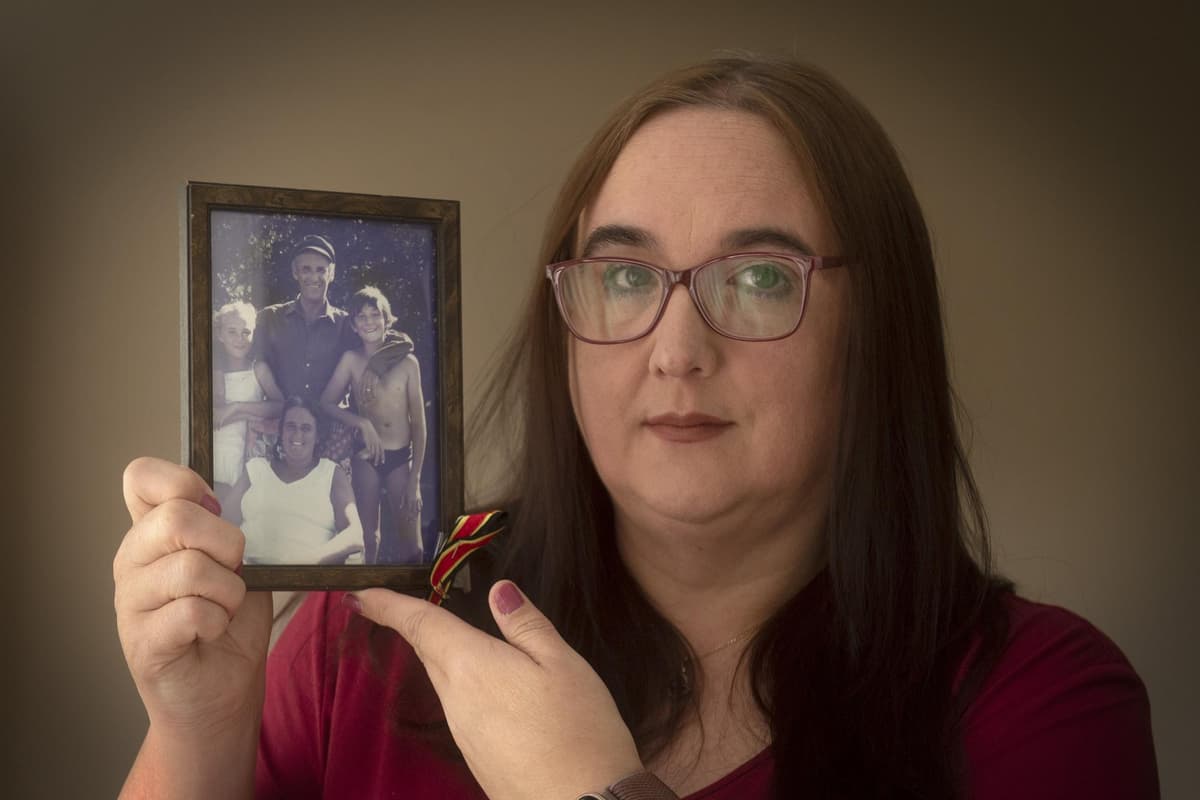 Heartbroken daughter of Leeds man infected with HIV in NHS blood scandal calls for answers in new campaign
