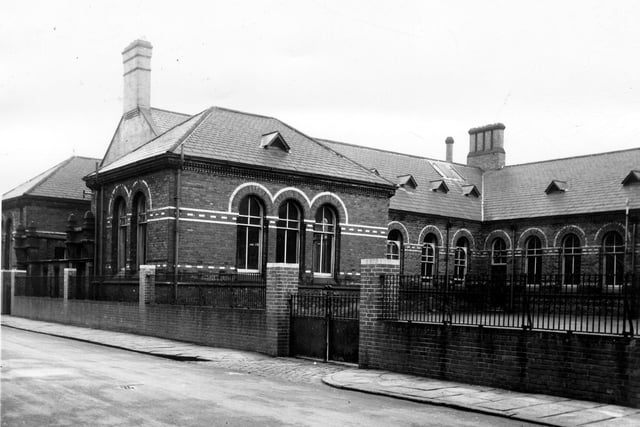 Bewerley Street Infant School in Bewerley Street pictured in June 1928. It was the first Leeds Board School.  The playground is visible through the railings on the right. The building was designed by George Corson and opened on August 8, 1873. The school eventually just catered for Juniors (seven to 11 years), and the Infants were moved to a school on Hunslet Hall Road, around the 1930s.