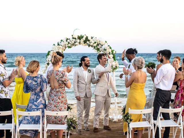 TUI now offers wedding packages in Thailand.