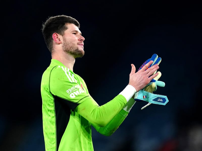 Clear first choice keeper who is already on six clean sheets for the new Championship campaign.