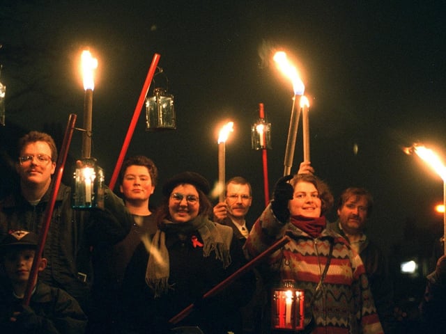 The Swarthmore Centre in collaboration with Little Woodhouse Community Association and St George's Community Church, revived an ancient tradition by organising a Torchlit Carol Procession in December 1995