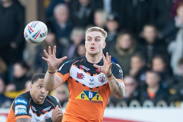Sutcliffe, an Oulton Raiders product, was the YEP's Shooting Star in 2020, but opted to join Tigers at the end of last season for more first team opportunities.
