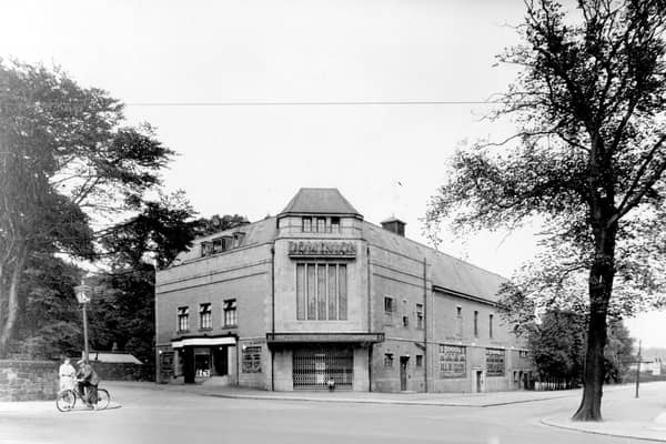 The Dominion Cinema on Montreal Avenue pictured in August 1937.  It opened in January 1934 with the first film to be shown was Cleaning Up starring George Gee. The last film to be screened was 'The Quiller Memorandum' with Alec Guinness, in March 1967. The building then became a bingo hall.