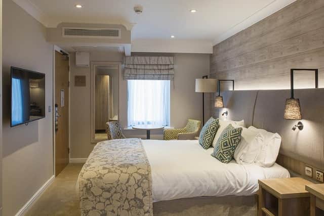 A bedrooms in The Stables at Studley Castle