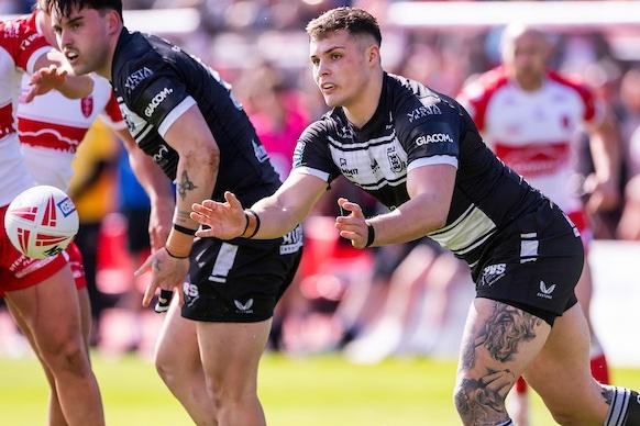 Scott, a winger or centre, failed a head injury assessment in last week's defeat at St Helens, automatically ruling him out of Sunday's clash.